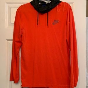 Nike Men’s pullover